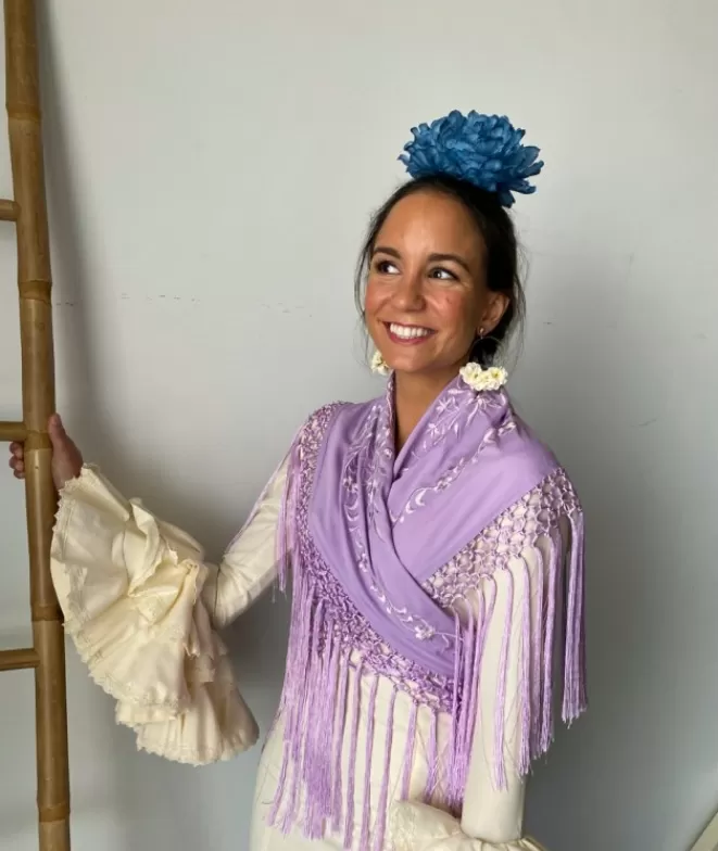 Mantones De Flamenca^Doña Sol Mantón Begoña Malva Liso
