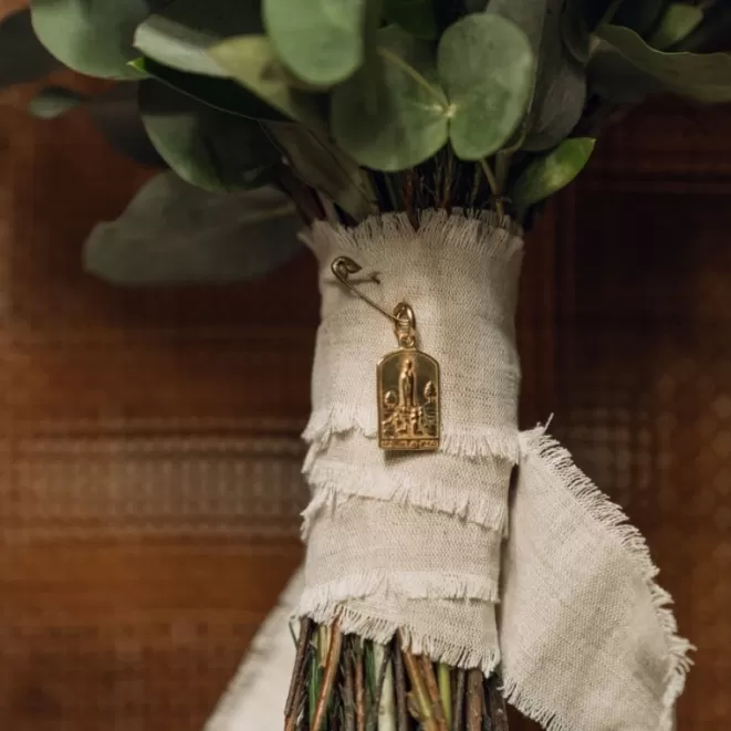 Medallas Acabadas En Oro^Doña Sol Medalla Virgen de Fátima Oro